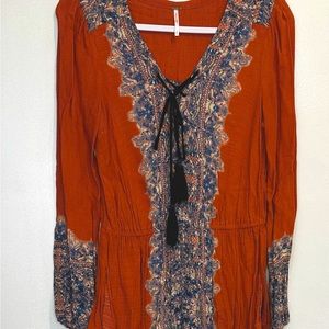 “ Free People brand” Long Top , light weight material and very comfortable Top